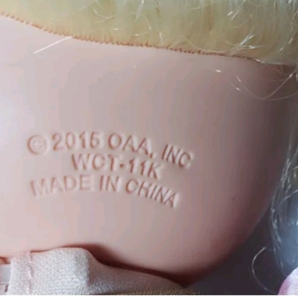 2015 Cabbage Patch Doll - Picture 2 of 6